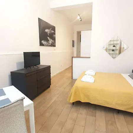 Adriatica Hottube And Sauna 住宿加早餐酒店 3*